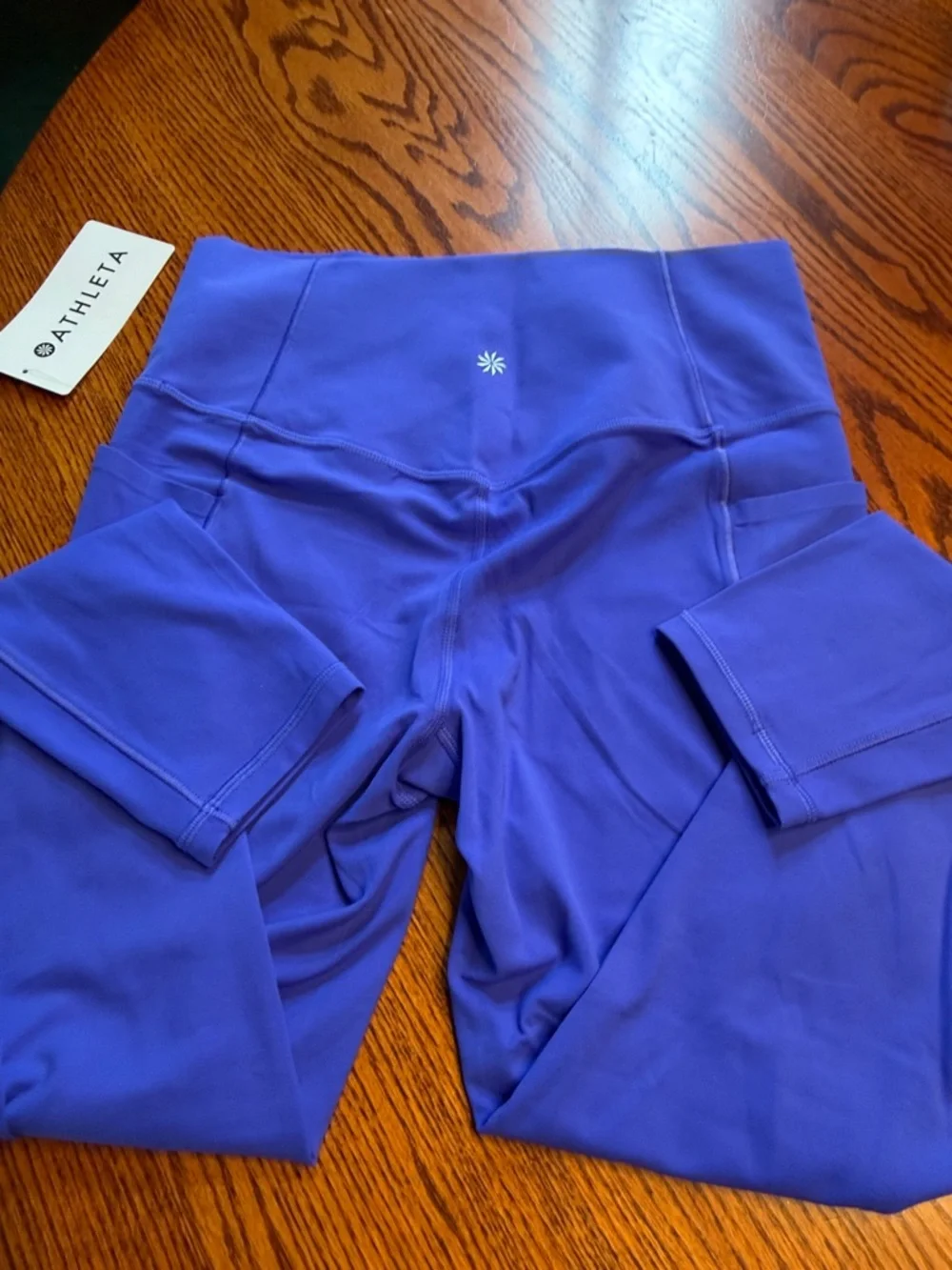 Athleta Salutation Stash Tight Borealis - Picture 4 of 4